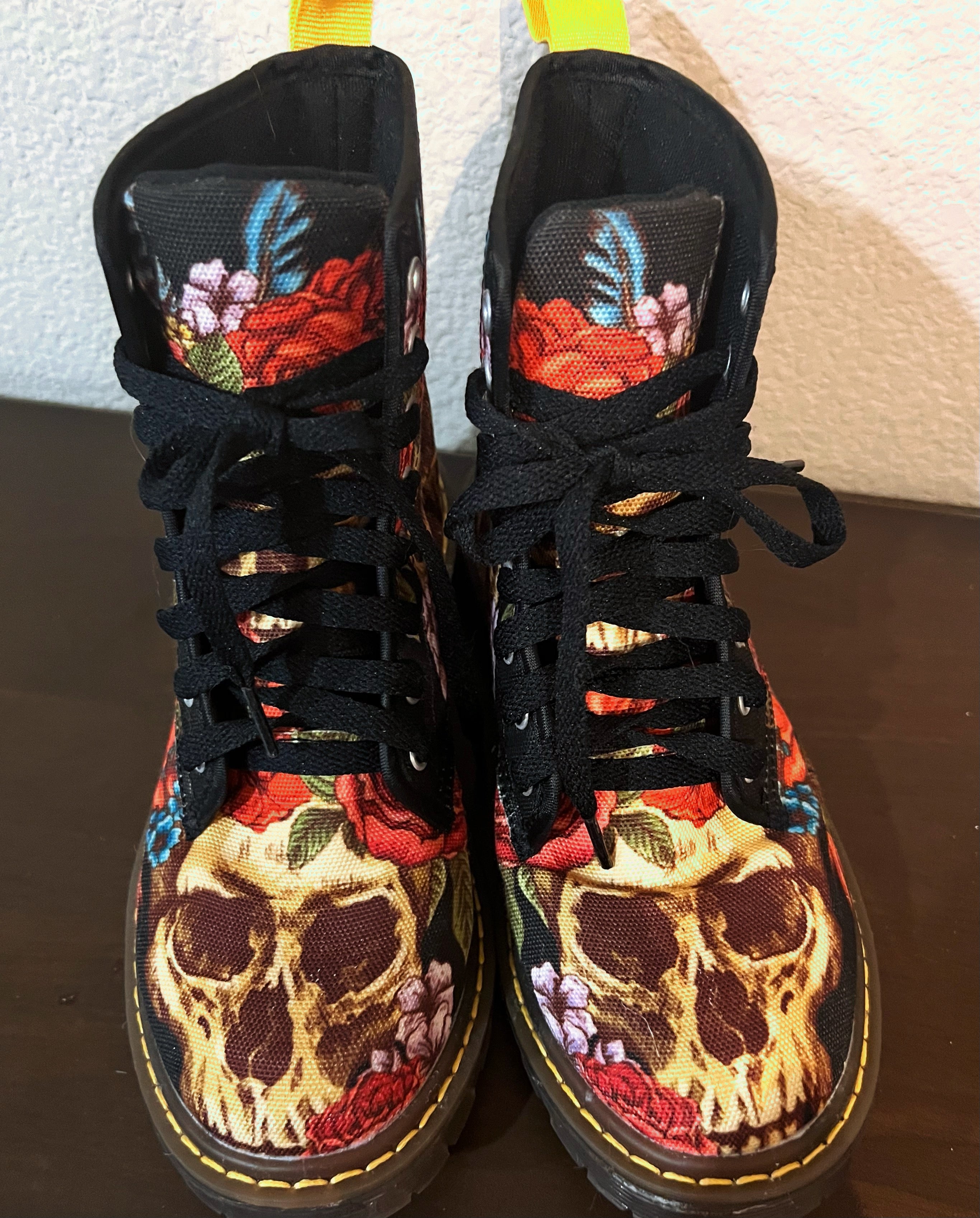 Sugar Skull combat style boots size 6.5