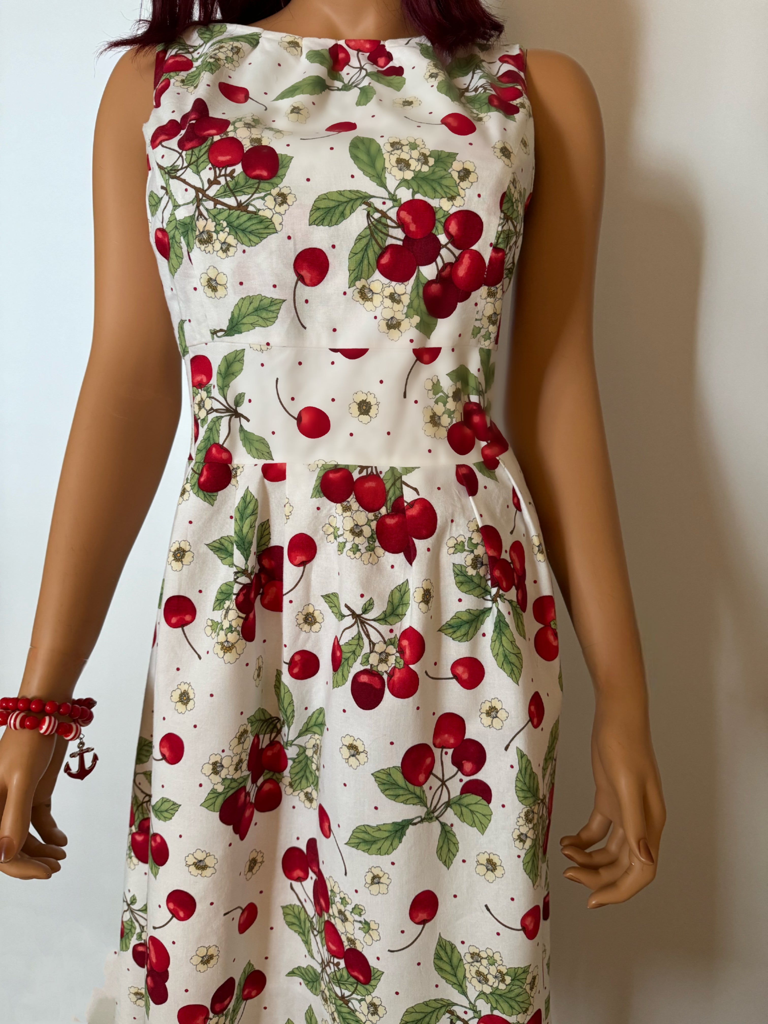 SALE ! Beautiful handmade vintage style dress