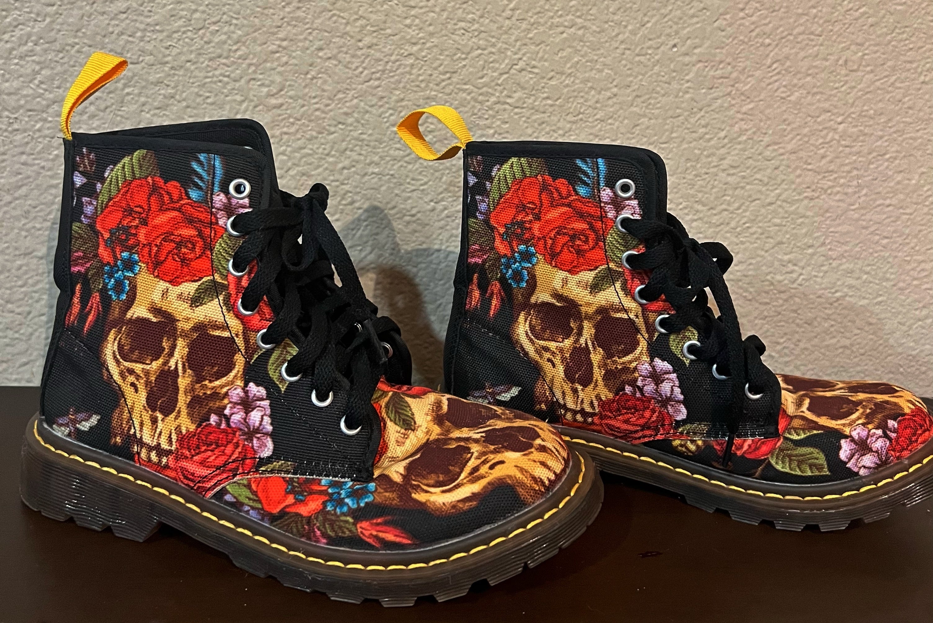 Sugar Skull combat style boots size 6.5