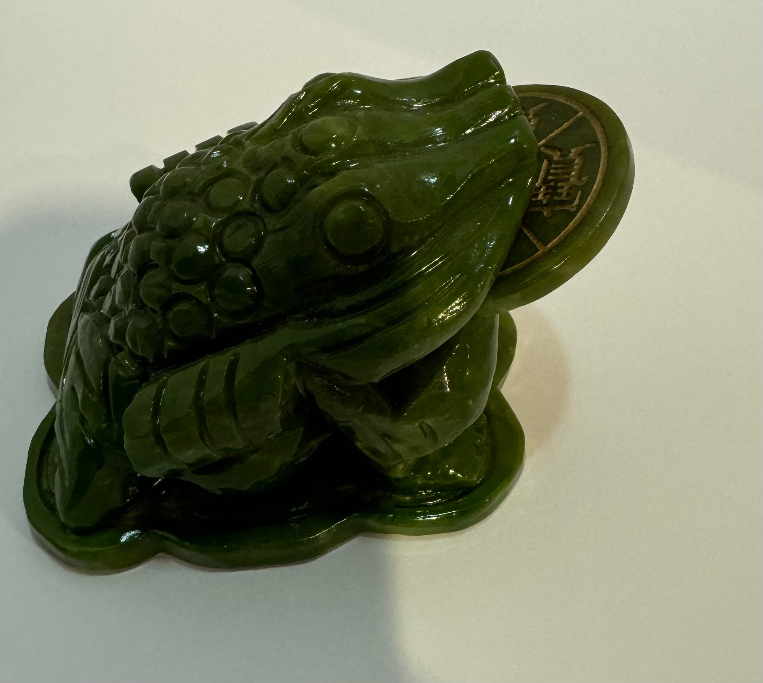 Jade lucky coin frog