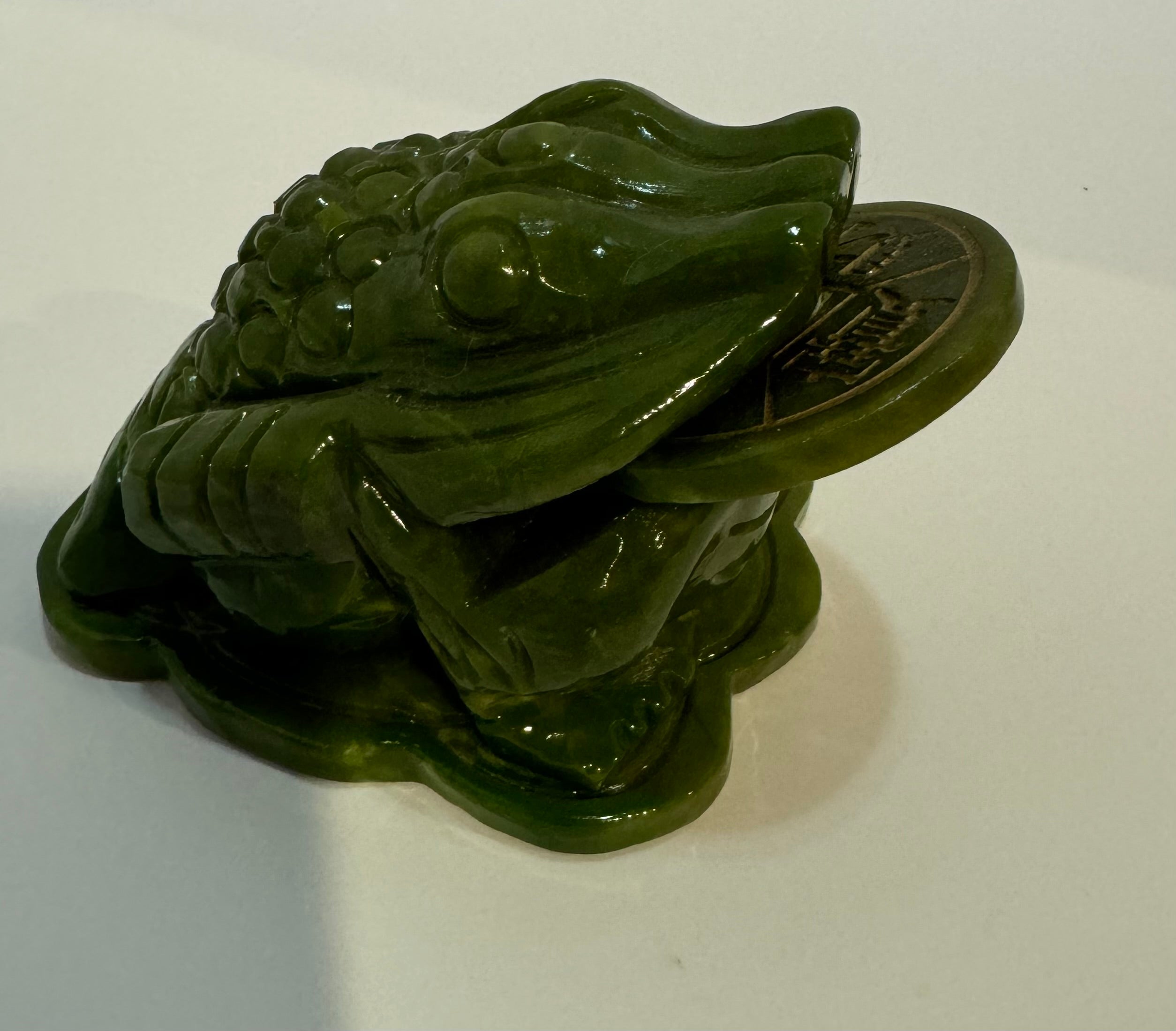 Jade lucky coin frog